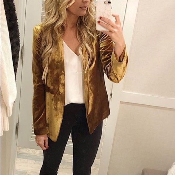 LOFT Jackets & Blazers - NWT Loft Velvet Open Blazer Jacket